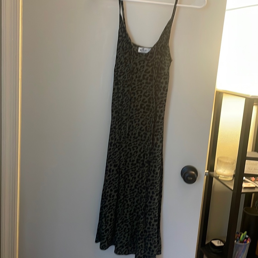 Hollister olive green leopard print midi dress